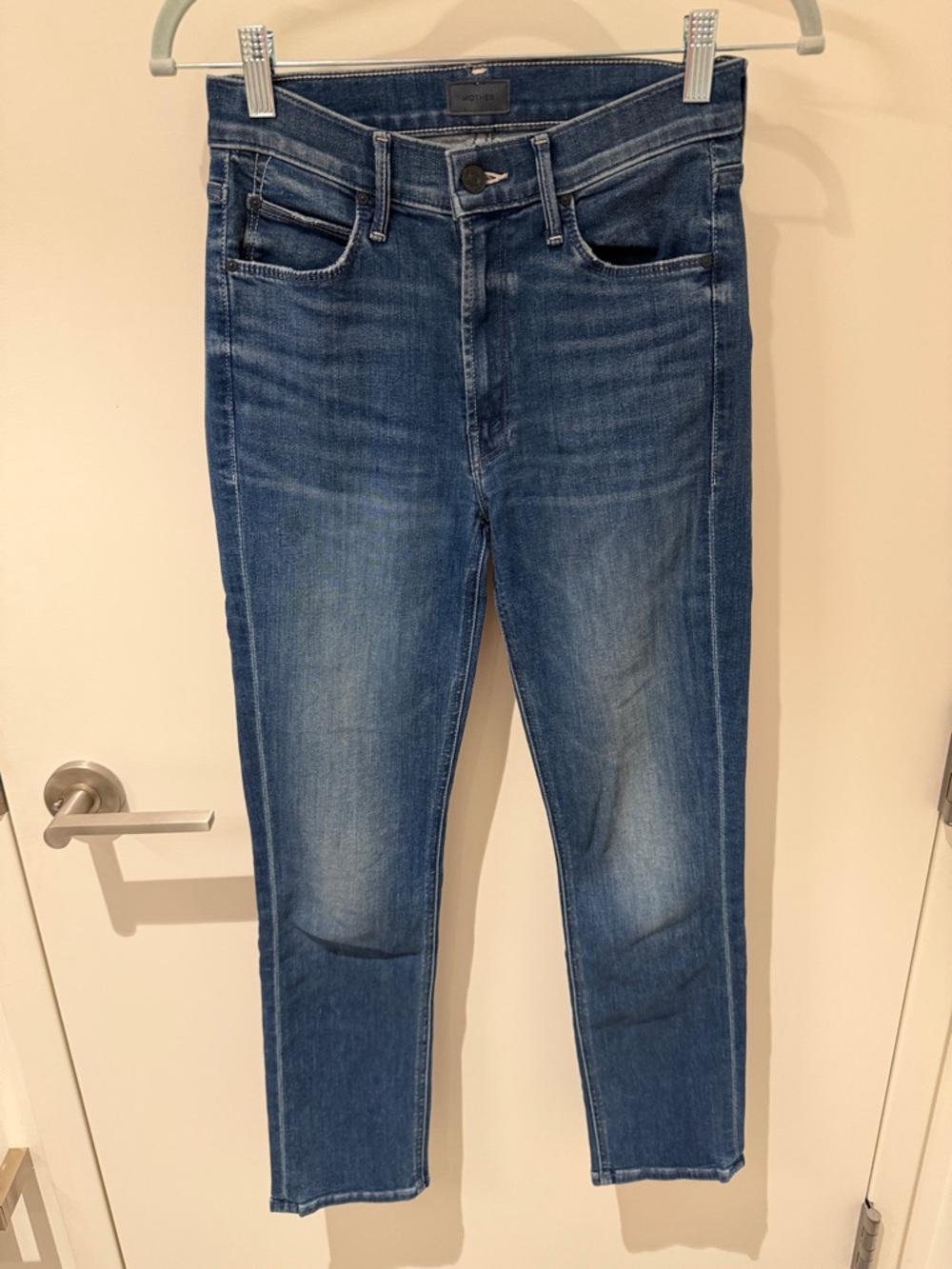 MOTHER- Mid Rise Dazzler Ankle Jeans in Medium Blue Wash